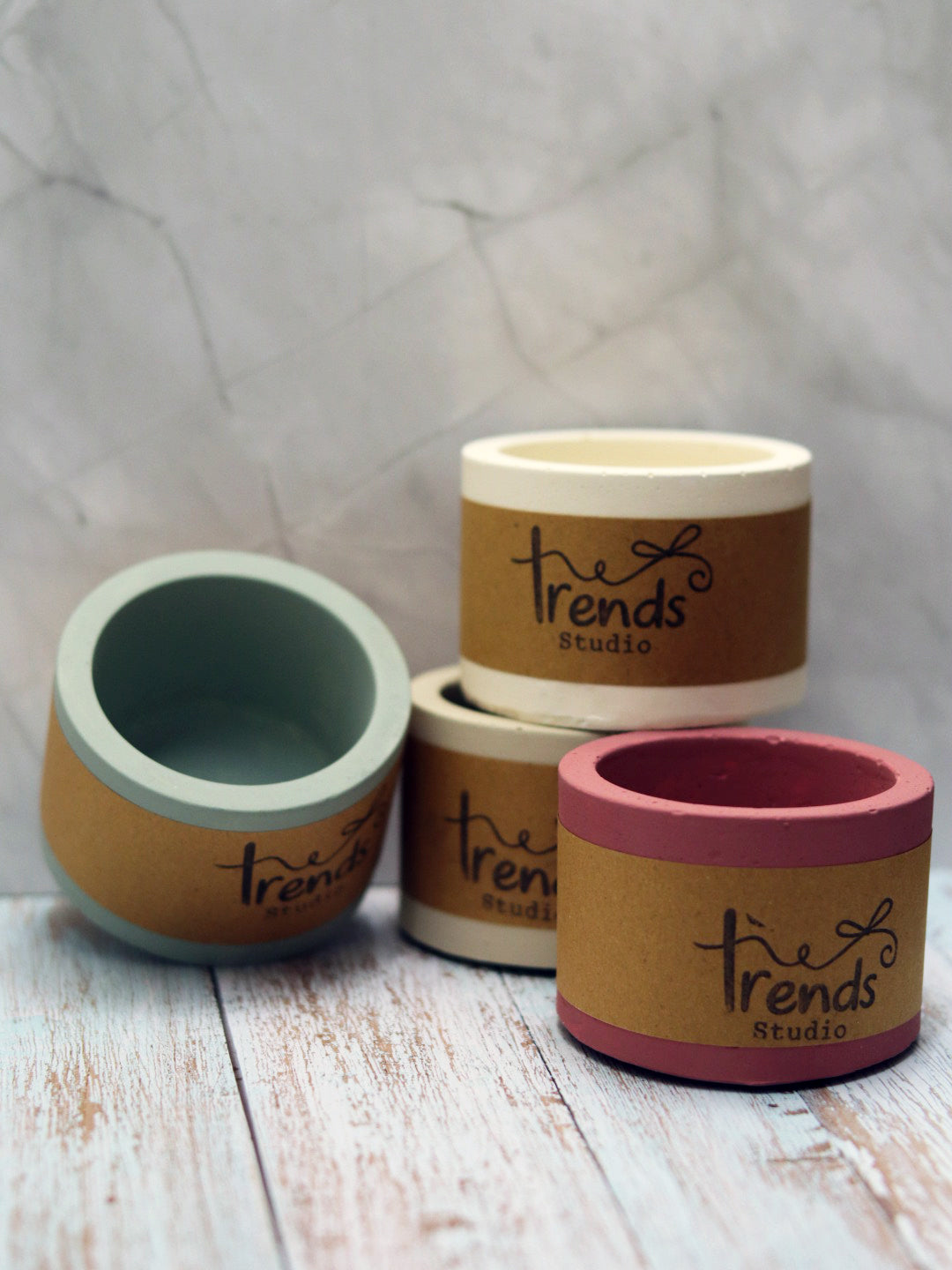 Studio Trinkets: Plain Round Jar