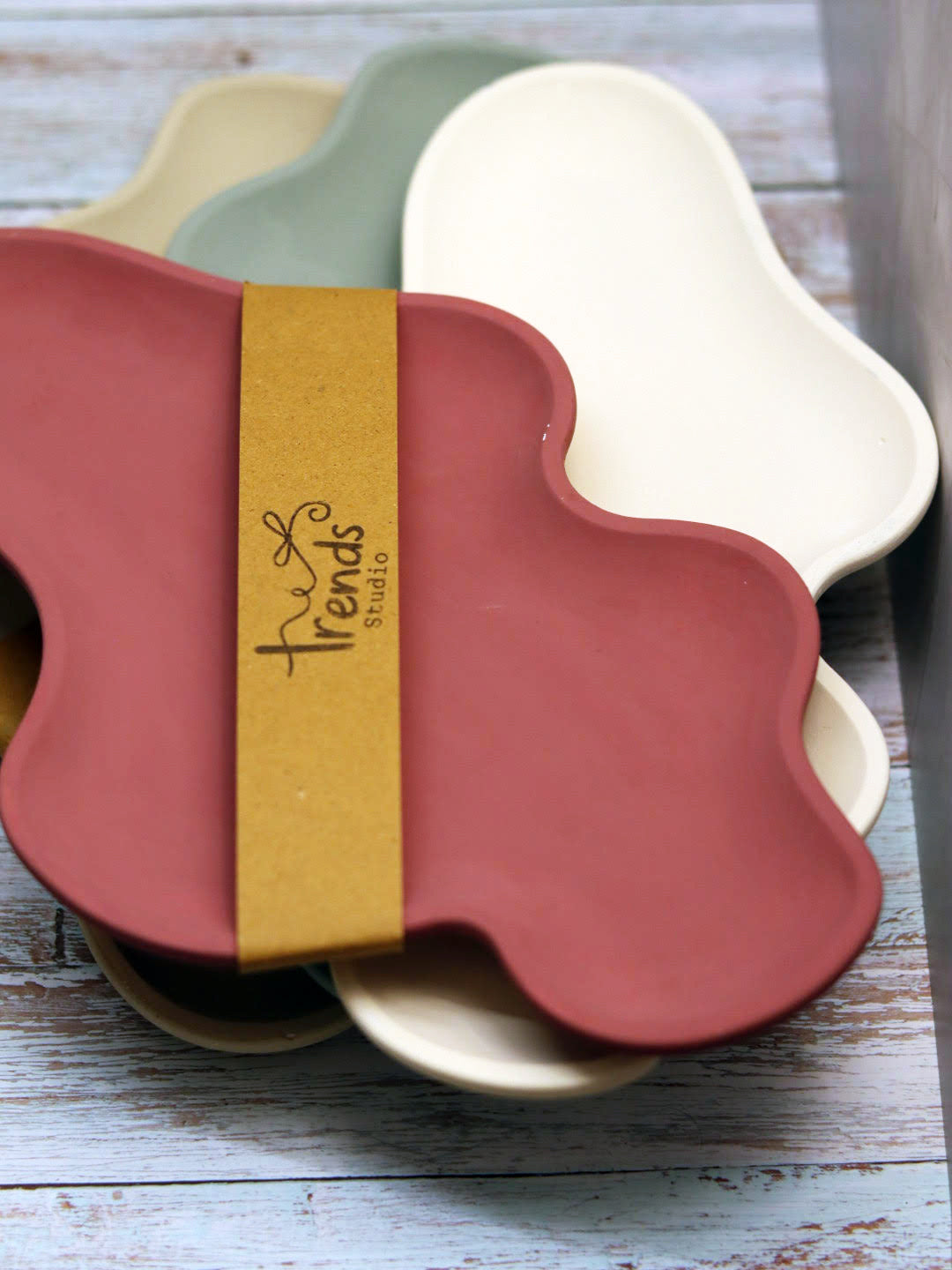 Studio Trinkets: Wavy Tray