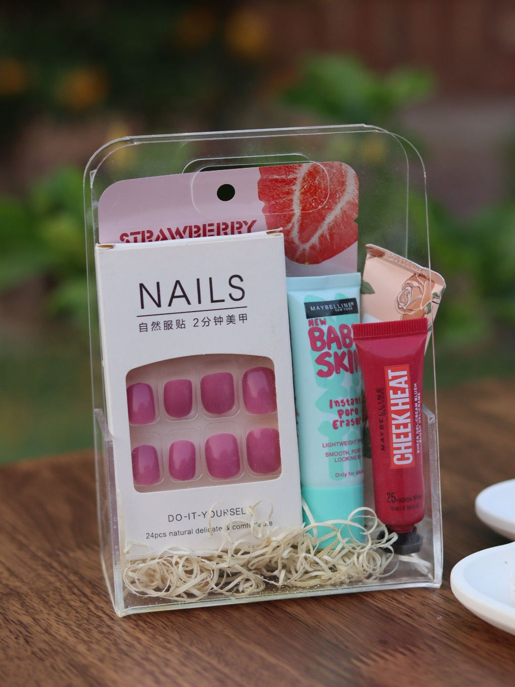 Glow & Go Beauty Kit (B)