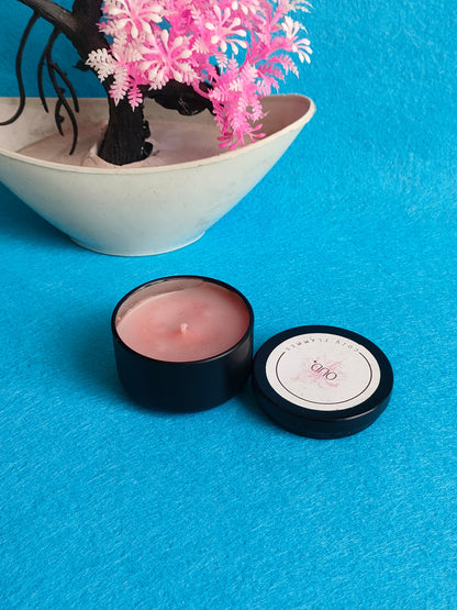 OUD LUXURY SCENTED CANDLE