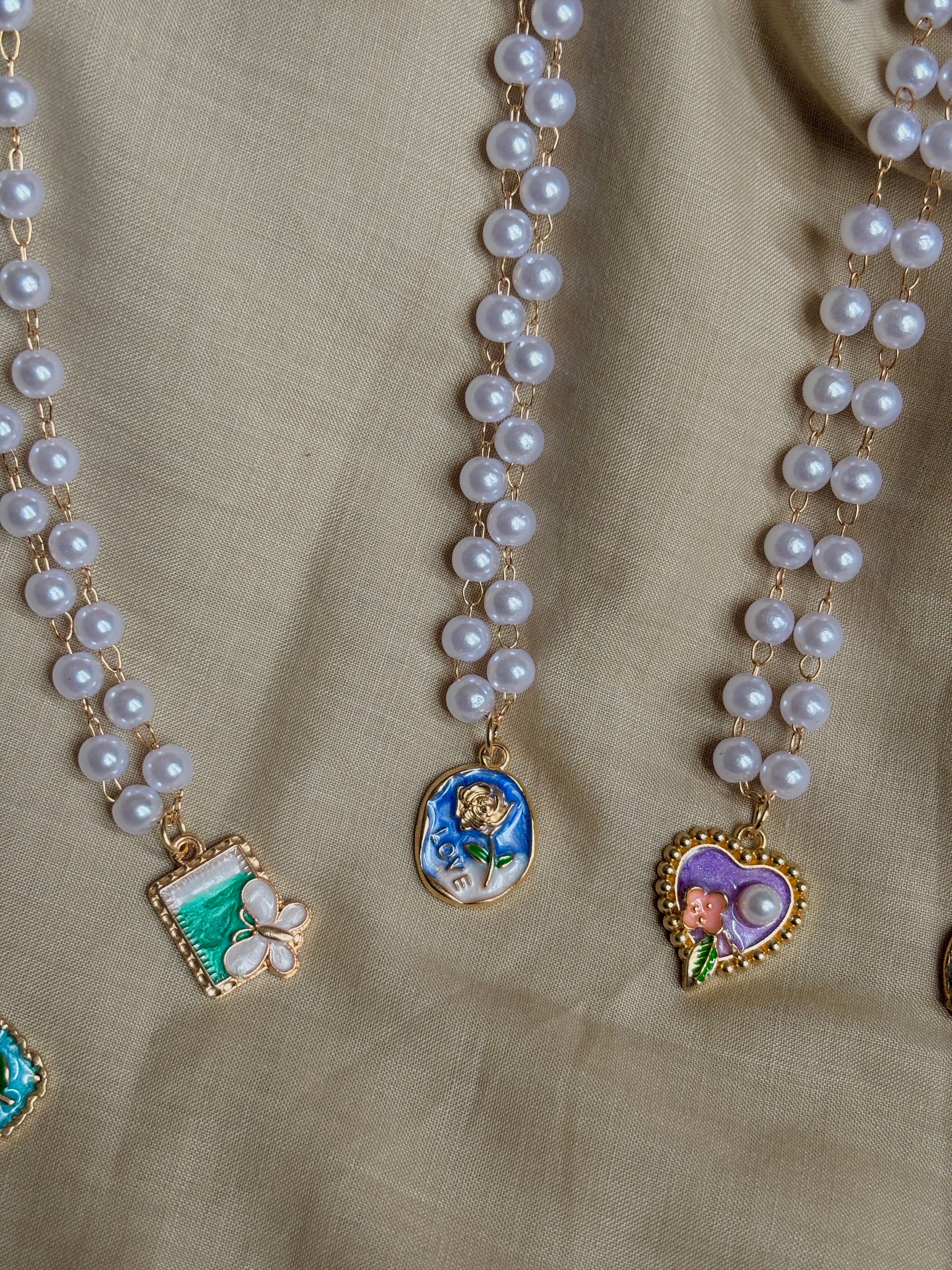 Bridgerton Inspired Vintage Charm Pearl Pendant Necklace