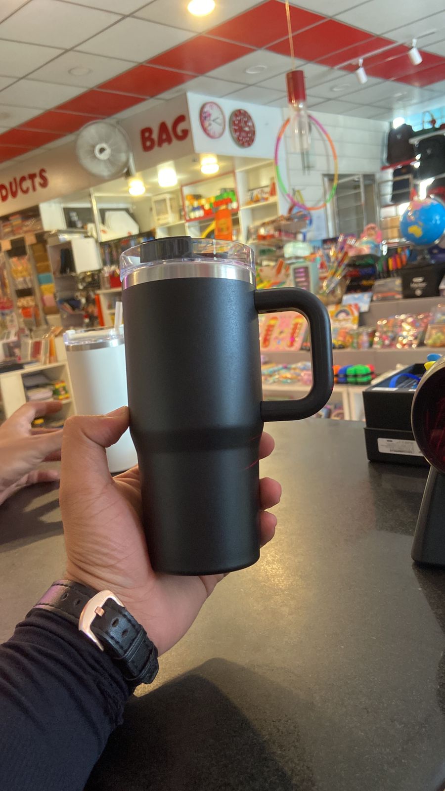 Mini Handle Grip Water Tumbler – Compact Travel Mug with Straw Lid