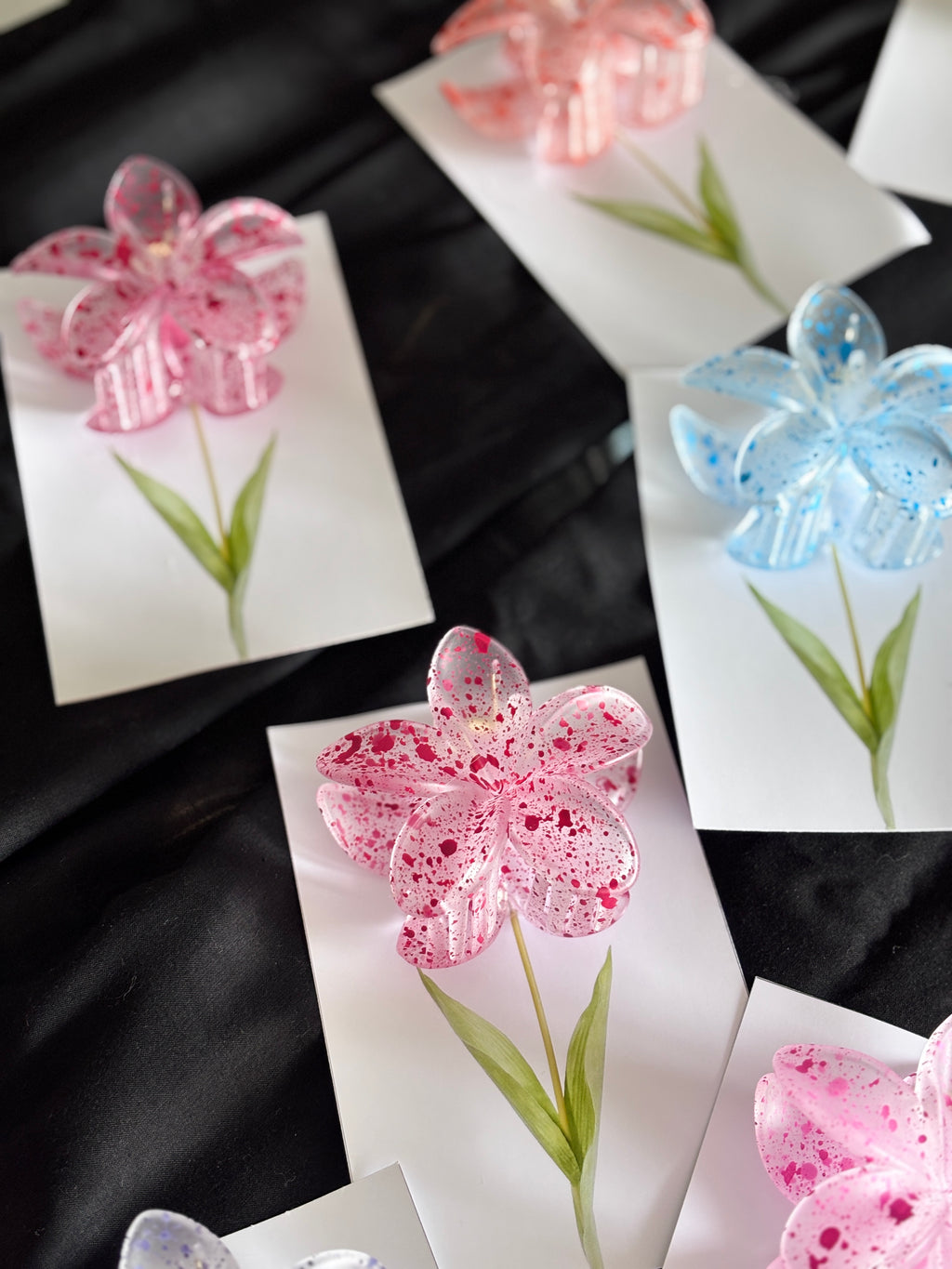 Bloom Stem Flower Hair Clip – Aesthetic Floral Claw Clip Card