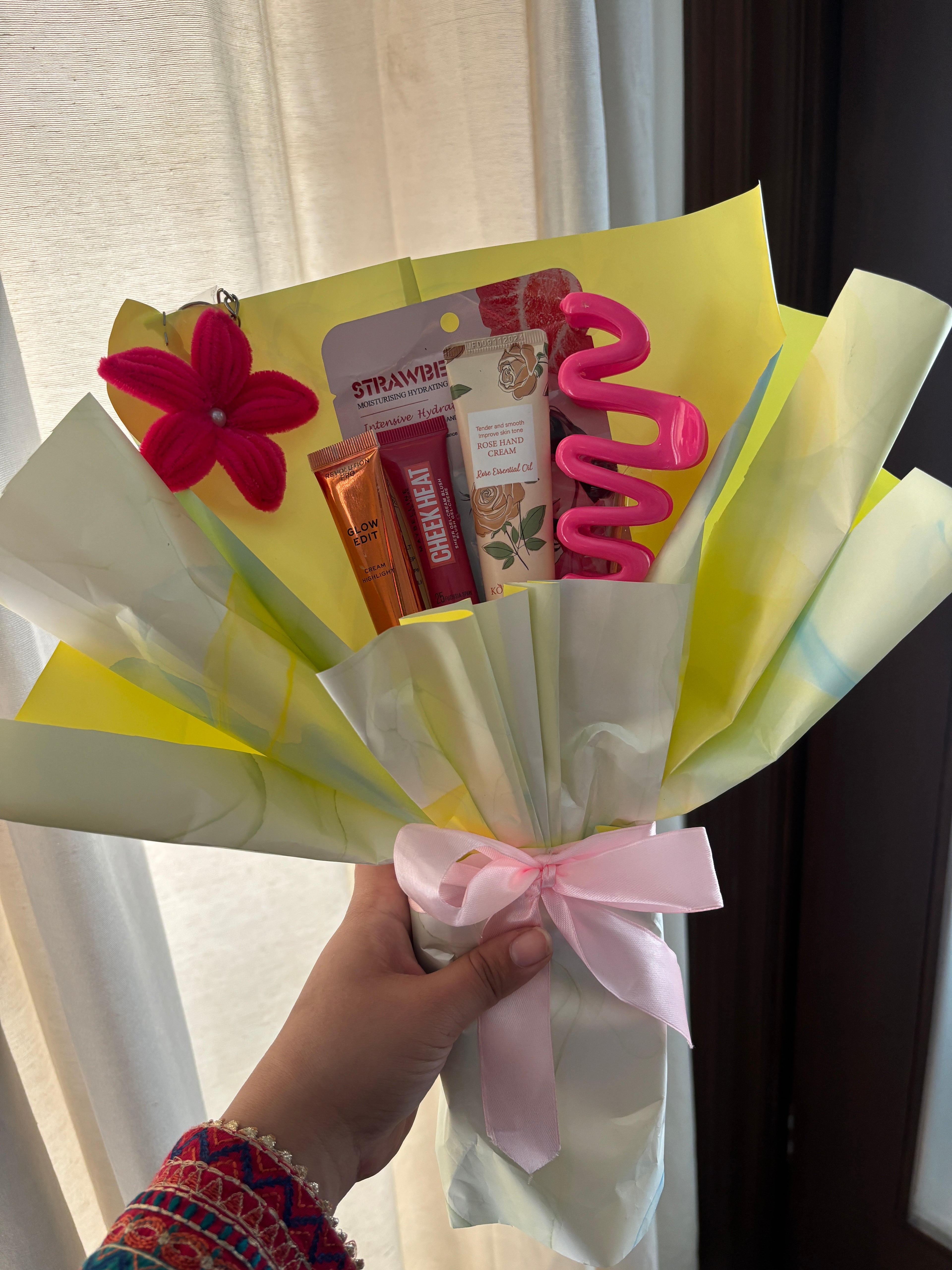 Makeup Gifting Bouquet
