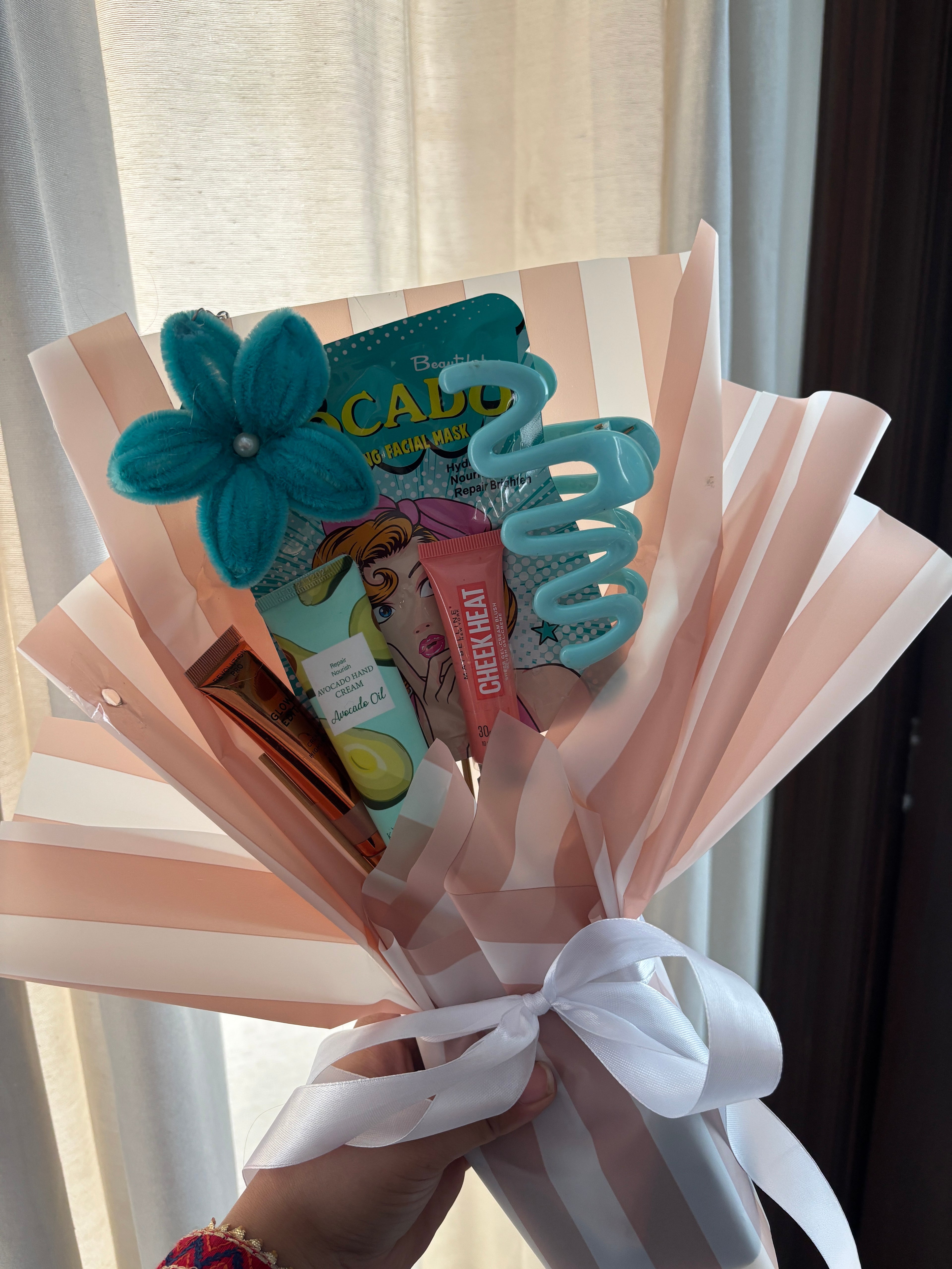 Makeup Gifting Bouquet