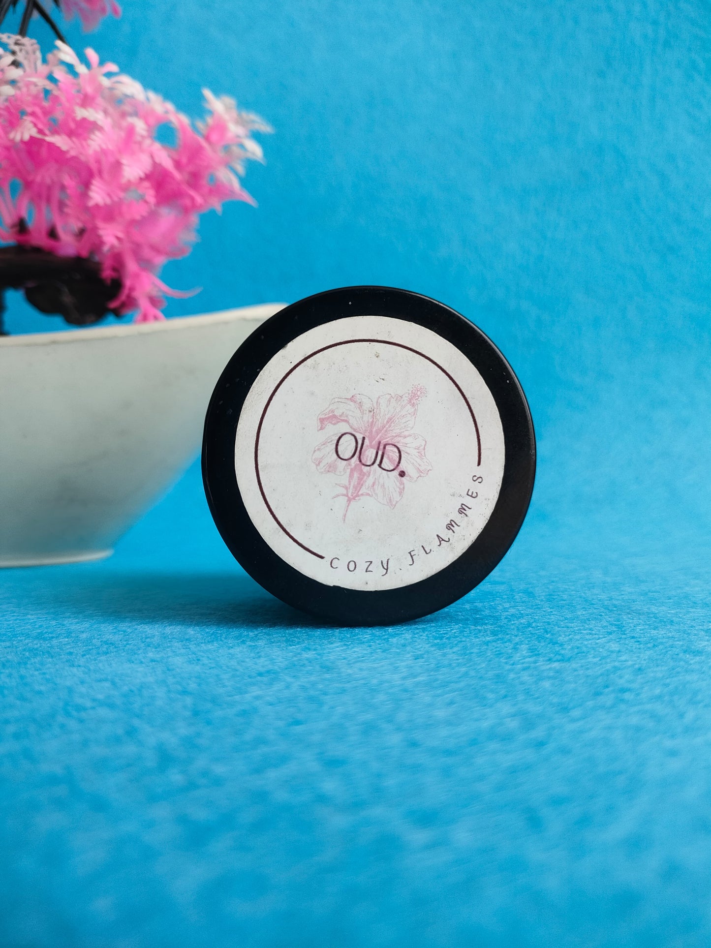 OUD LUXURY SCENTED CANDLE