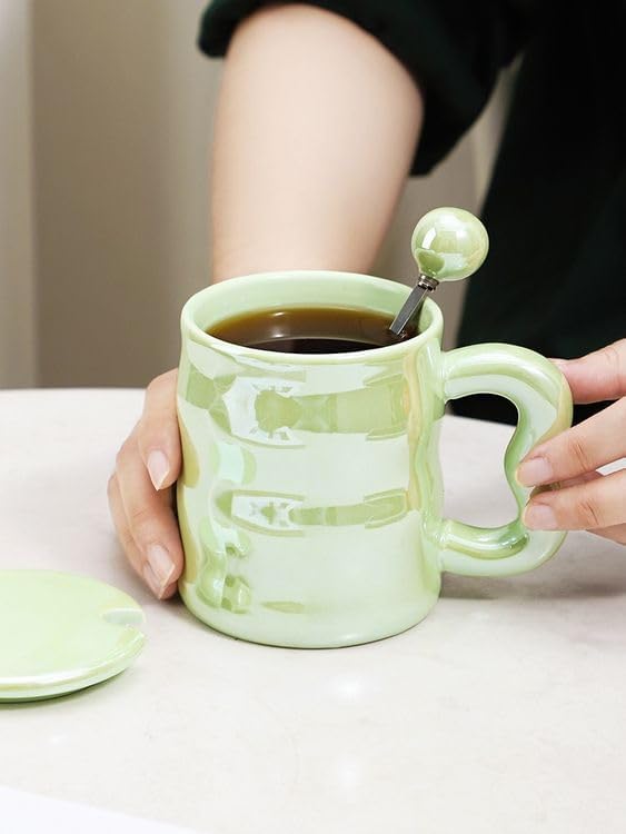 Pearl Glazed Ceramic Mug With Lid and Spoon 350 ml