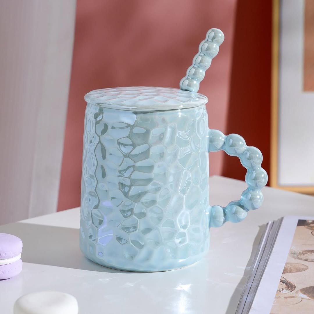 Pebble Glazed Ceramic Mug With Lid and Spoon 350 ml