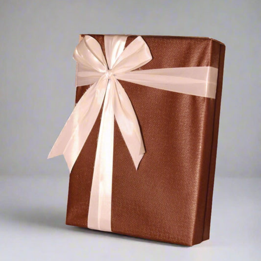 GIFT BOX DARK BROWN WITH WHITE RIBBON BOW
