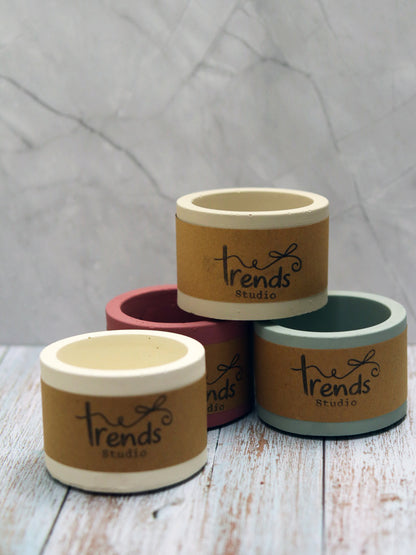 Studio Trinkets: Plain Round Jar