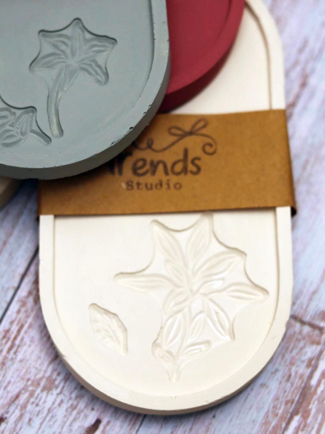 Studio Trinkets: Oval Tray (Embossed)