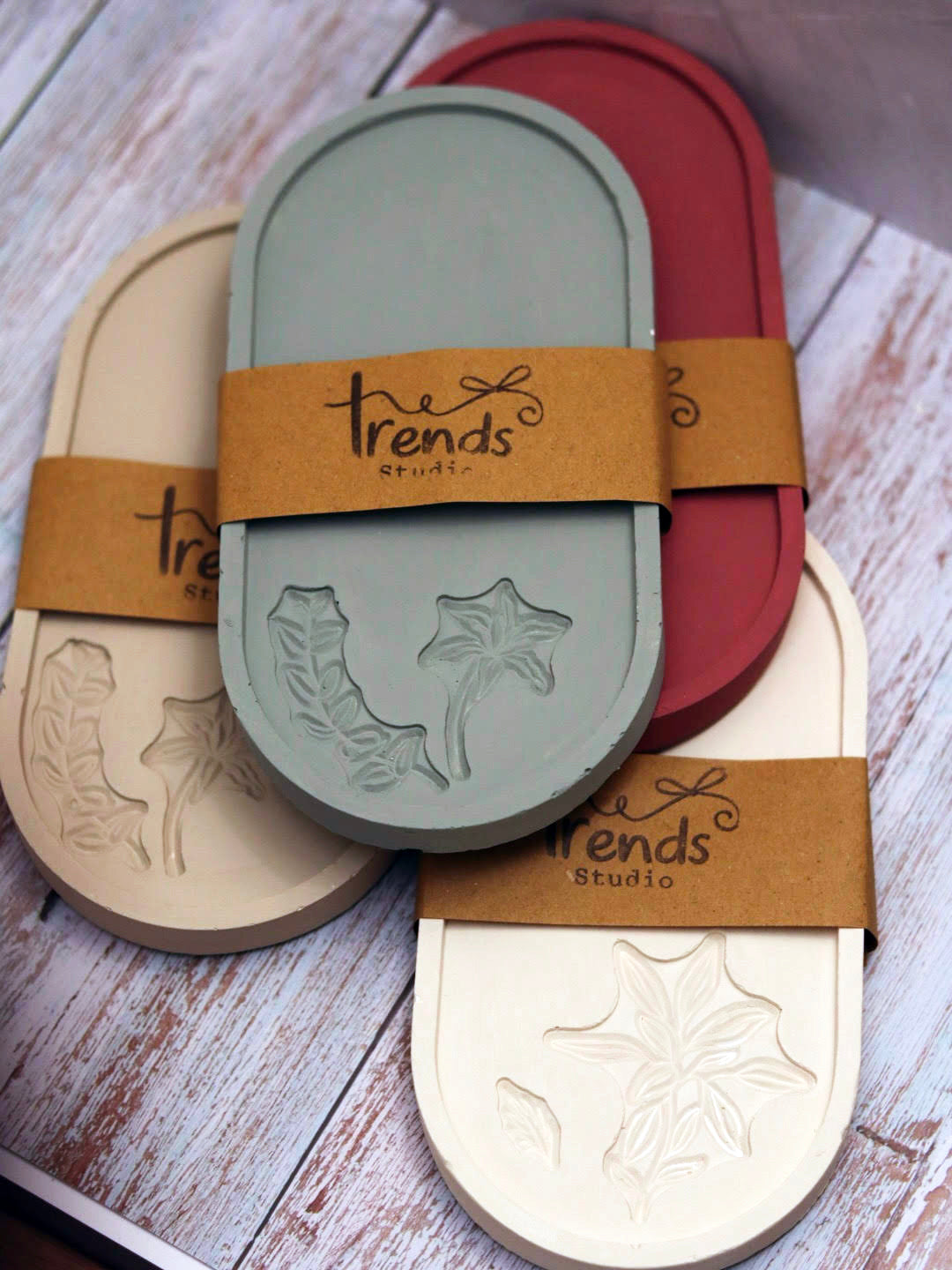 Studio Trinkets: Oval Tray (Embossed)