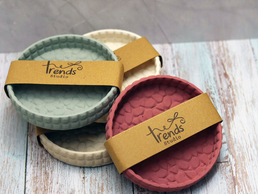 Studio Trinkets: Cobblestone Round Tray